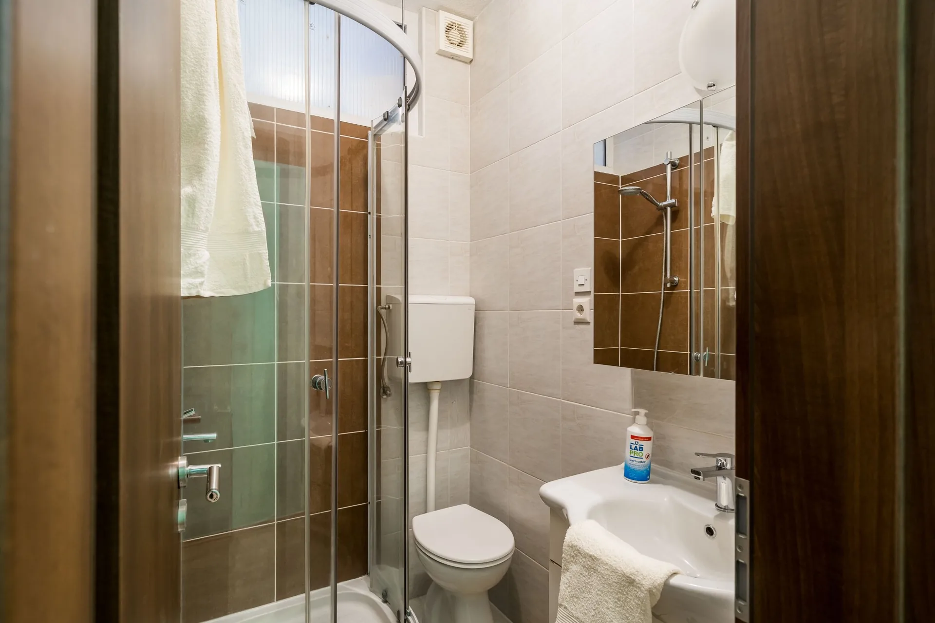 luciana residence bathroom shower cabin