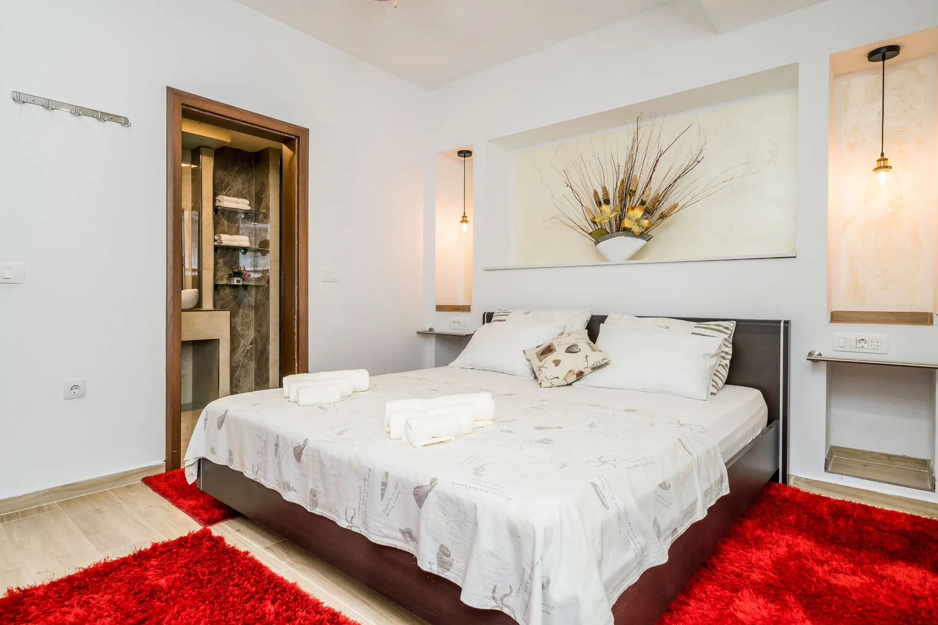 luciana residence master bedroom ensuite