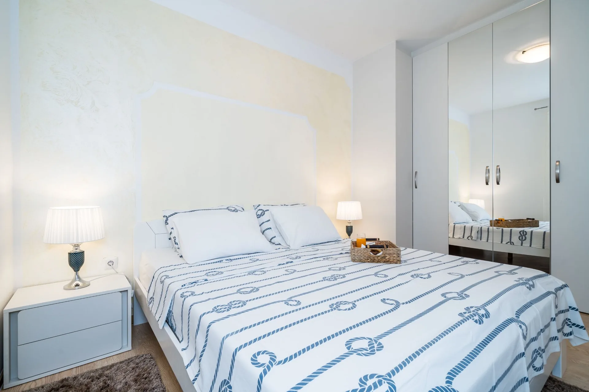 luciana residence master bedroom wardrobe