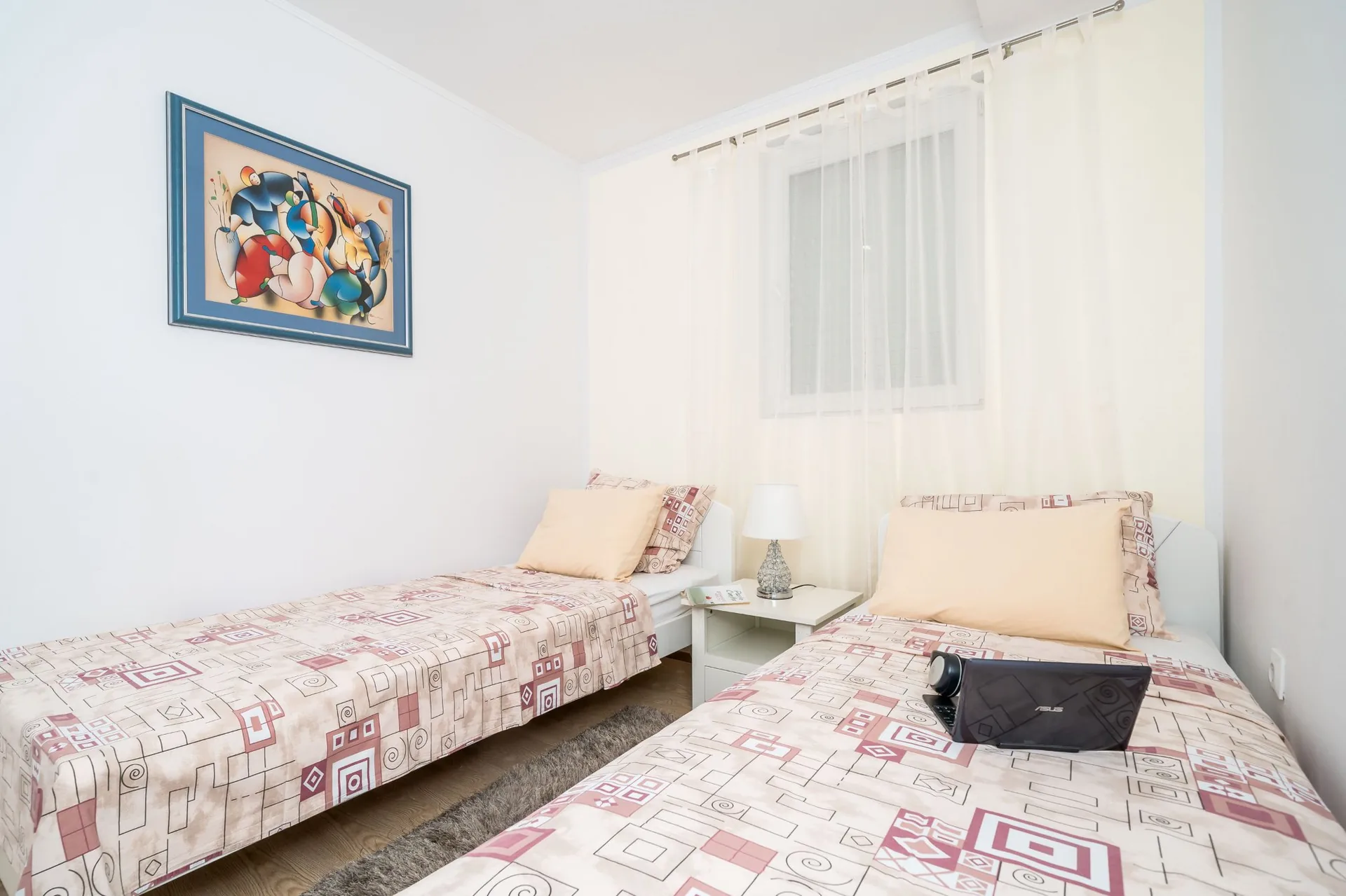 luciana residence twin bedroom artwork