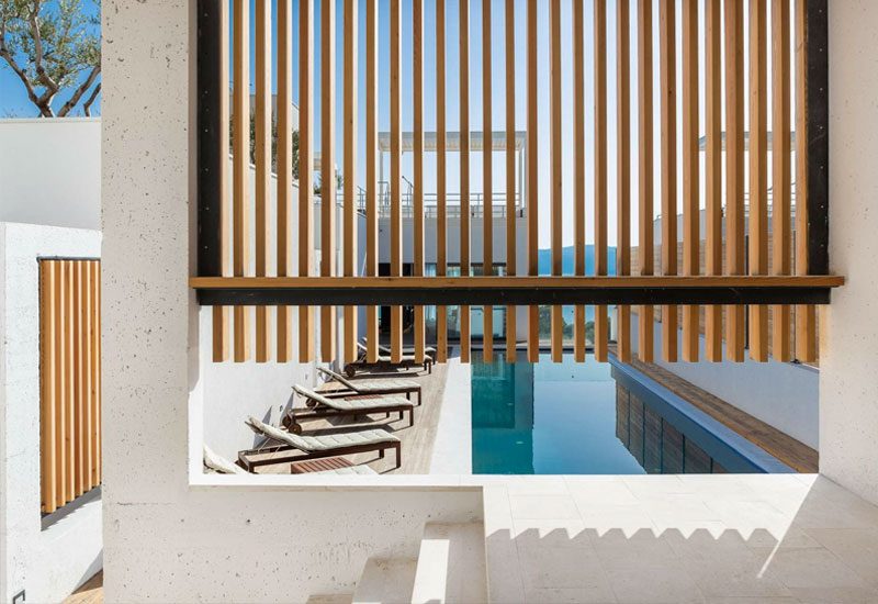 Luxusvilla Kroatien Pool Holzlatten-Design