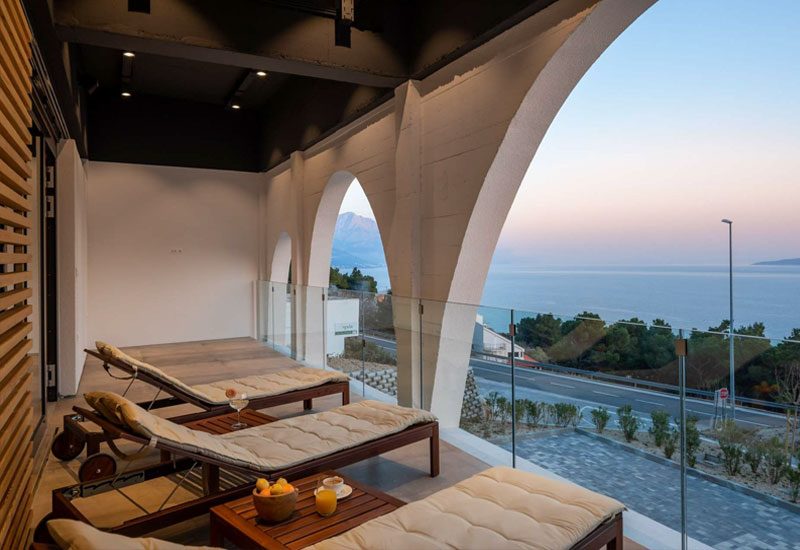 Luxusvilla Kroatien Meerblick Terrasse Sonnenuntergang