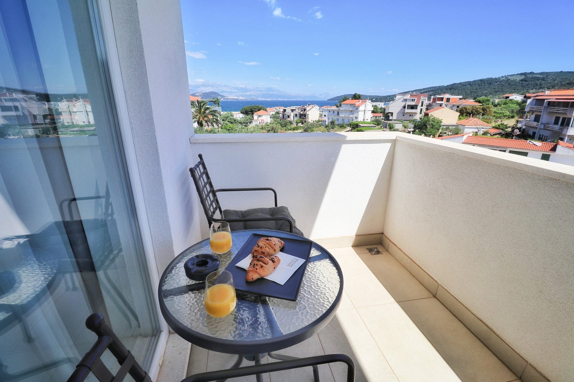 magico apartments balcony sea view breakfast croatia