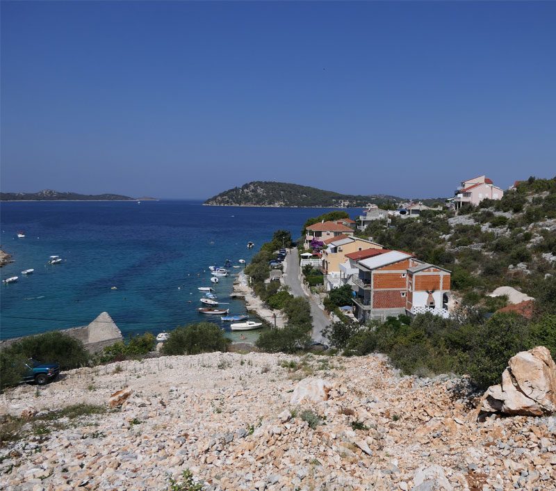 uvala luka plot sea view boats bay croatia variant